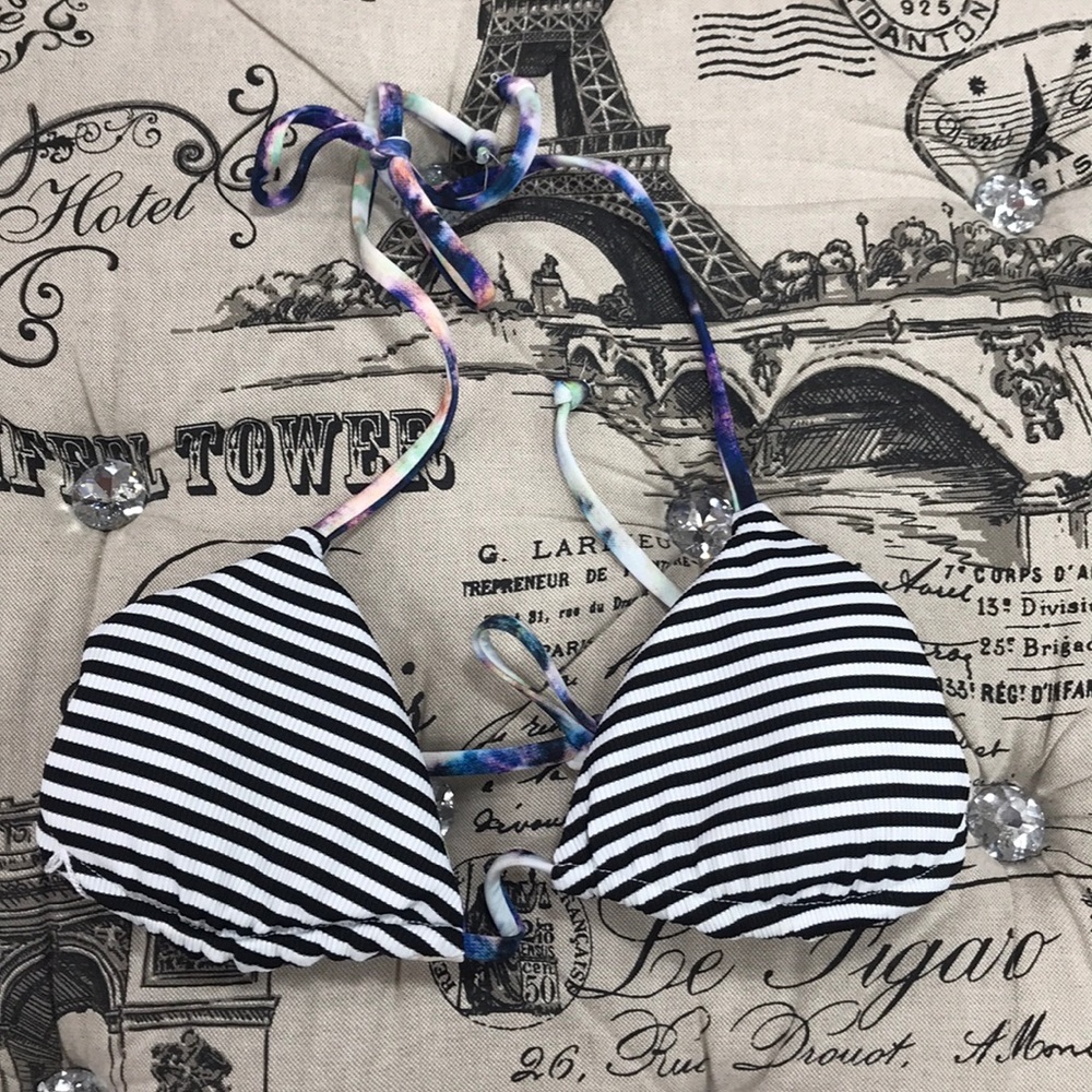 SPLENDID Going Coastal Reversible Triangle Bra - Picture 9 of 9